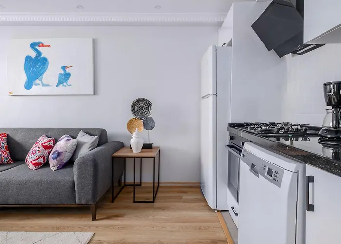 Newly Built In Sisli • Fast Wifi • Elevator