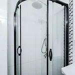 Newly Built In Sisli • Fast Wifi • Elevator Apartman Isztambul